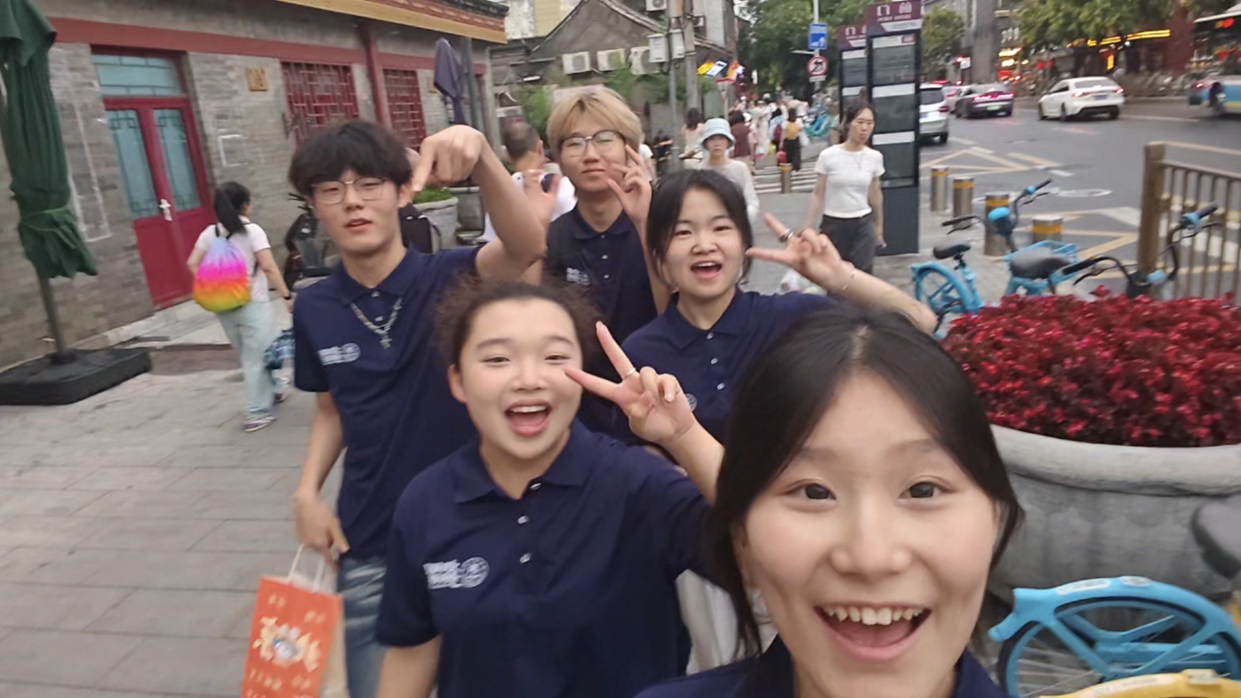 采访完成后路上